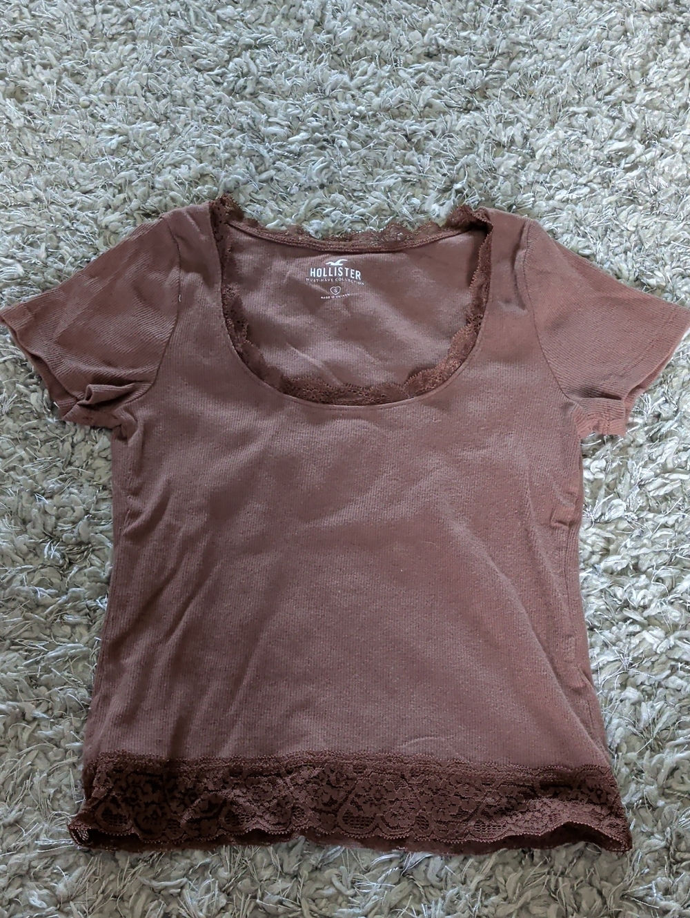 Hollister Women's Scoop Lace-Trim Crop Top